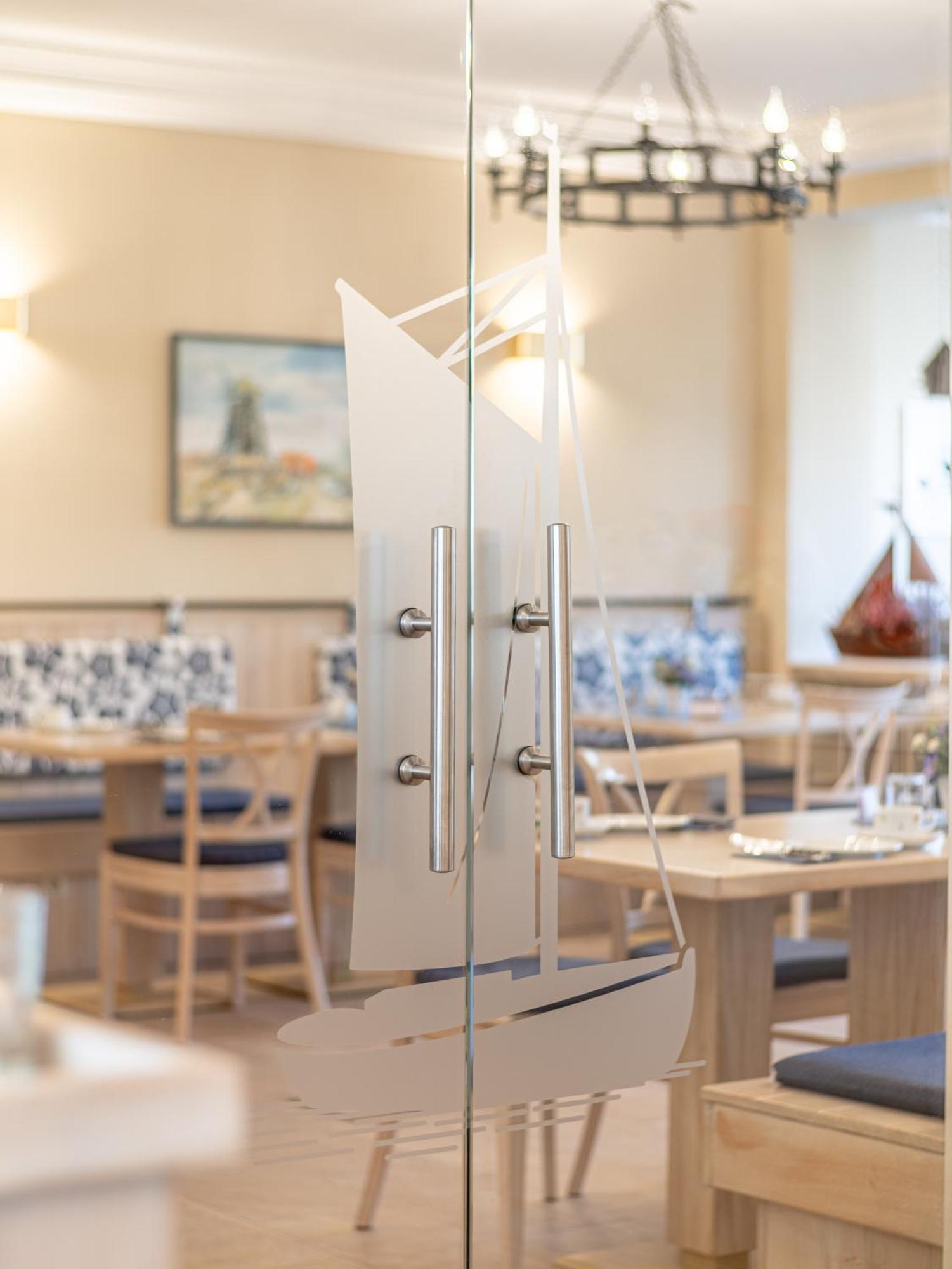 Hotel Stone Zingst Buitenkant foto